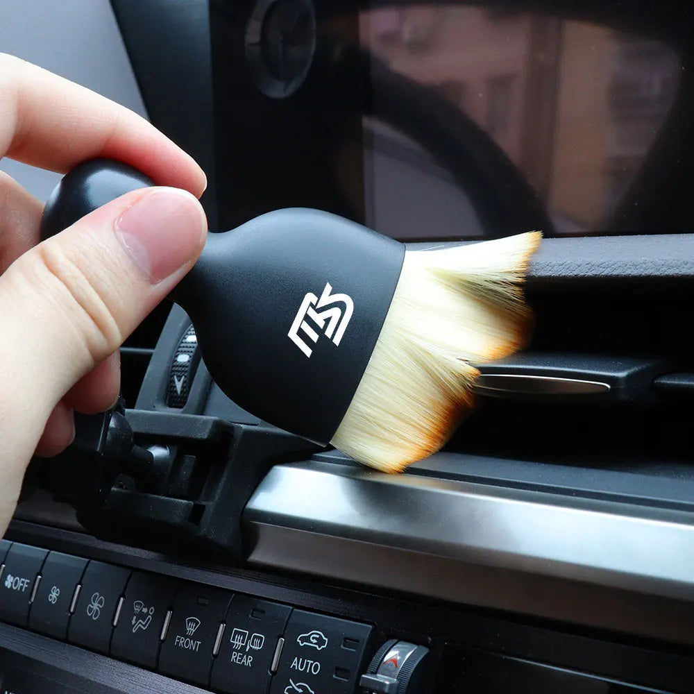 Car Interior Cleaning Brush Center Console Grille Cleaner Tool Air Outlet Dust Brush For Mazda MS 3 CX-8 Axela Atenza Demio CX-5